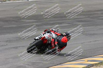 media/Apr-07-2024-CVMA (Sun) [[53b4d90ad0]]/Race 14 Formula 2-American Twins/